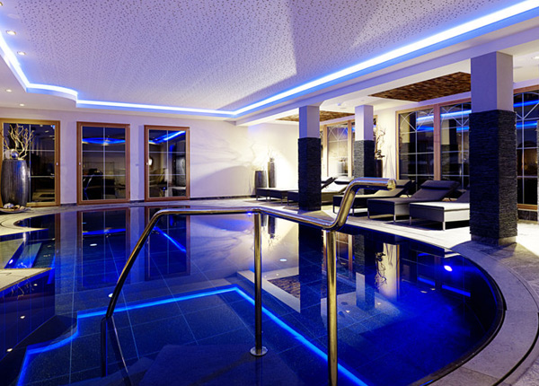 Swimmingpool Im Haus Loopele Swimmingpool Im Haus Tourismus Ötztaler Gletscher Skiurlaub Ötztal
